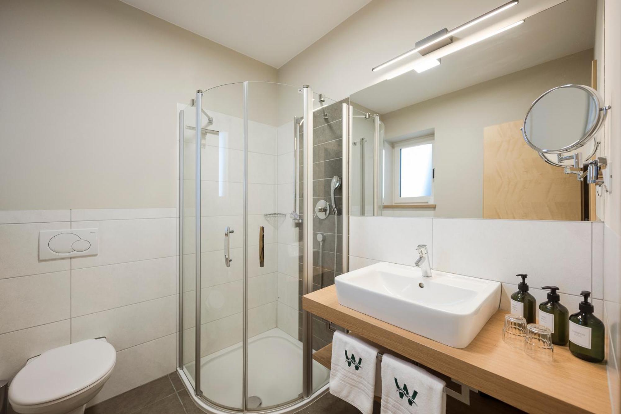Boutique Hotel Wiesenhof - Adults Only Lana Buitenkant foto