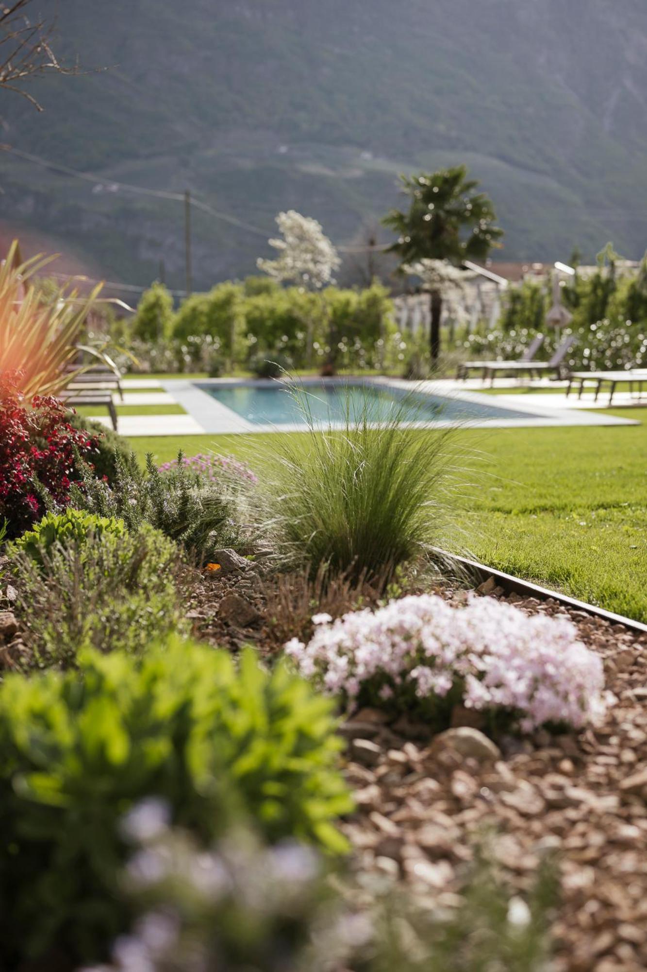Boutique Hotel Wiesenhof - Adults Only Lana Buitenkant foto